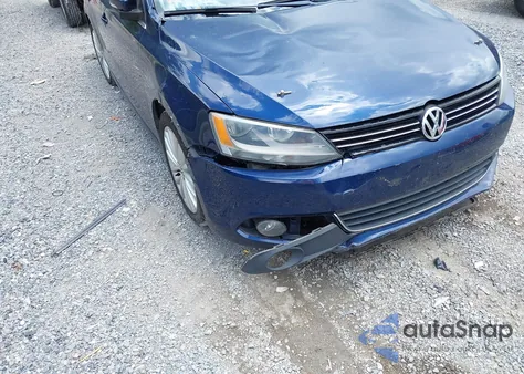 2011 Volkswagen Jetta 2.5L Sel from USA, damaged, VIN 3VWGX7AJ1BM083218